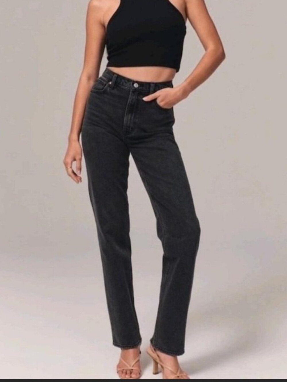 25/0 Abercrombie & Fitch The '90s Straight Ultra High Rise Black Jeans